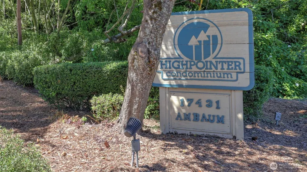17431 Ambaum Boulevard S #D2 Burien, WA 98148