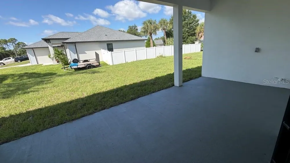 2227 SAYBROOK AVENUE North Port, FL 34286