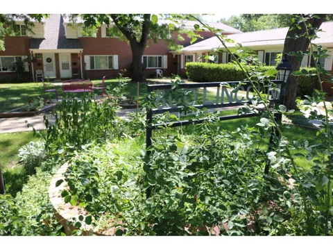 800 Lincoln Street #I