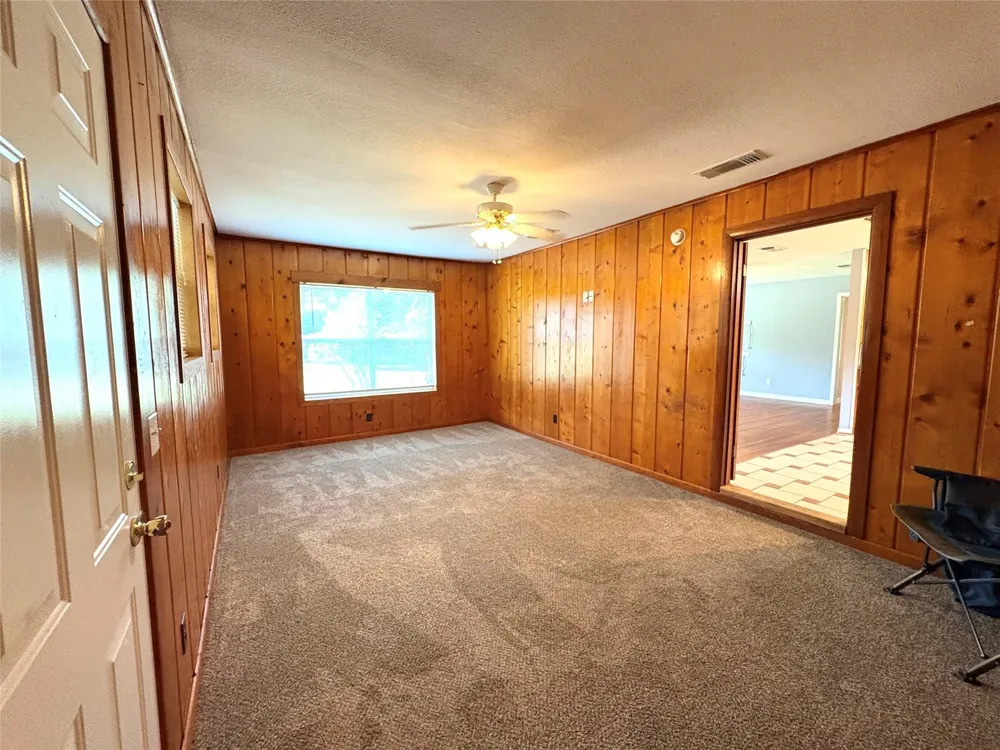 105 Calloway Hughes Springs, TX 75656