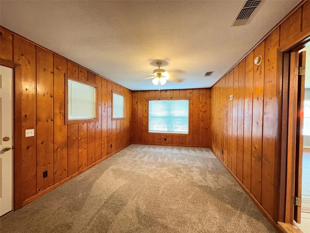 105 Calloway Hughes Springs, TX 75656