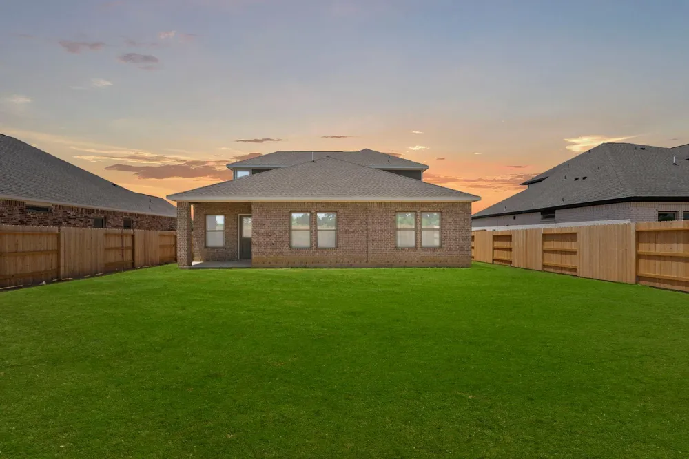 6722 Pebble Bluff Court Cove, TX 77523