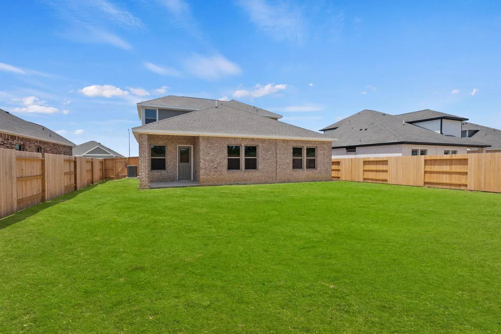 6722 Pebble Bluff Court Cove, TX 77523
