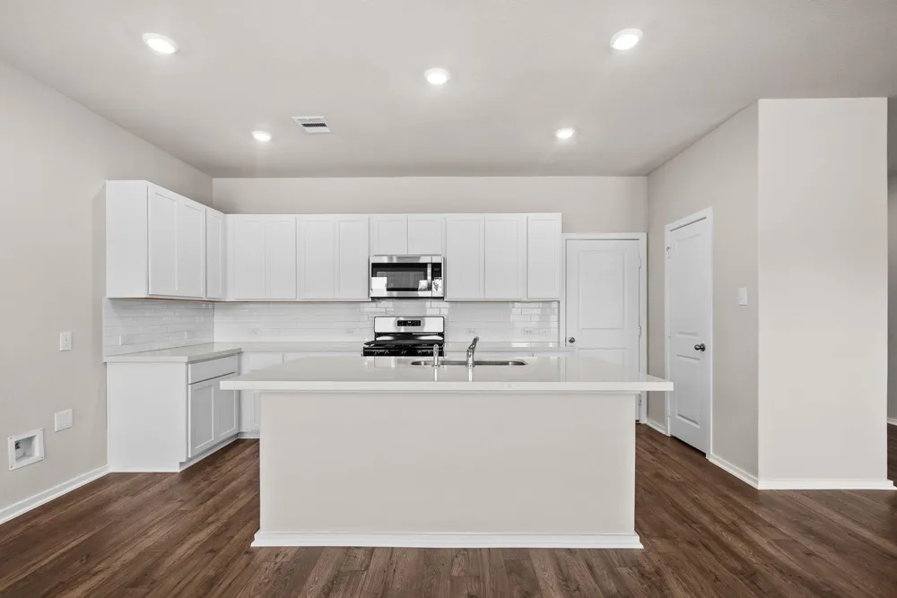 6722 Pebble Bluff Court Cove, TX 77523