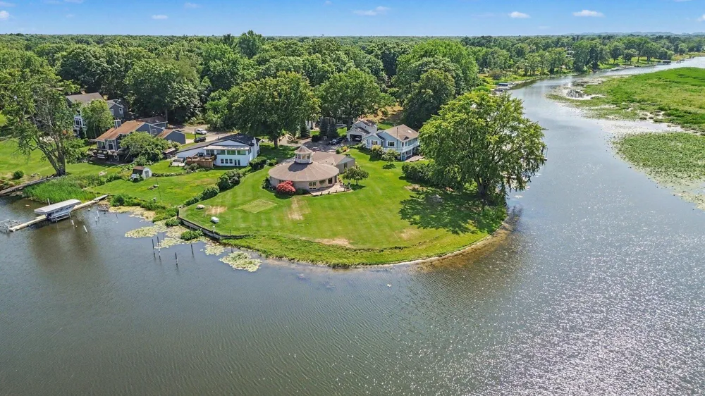14418 Ott Lane Grand Haven, MI 49417