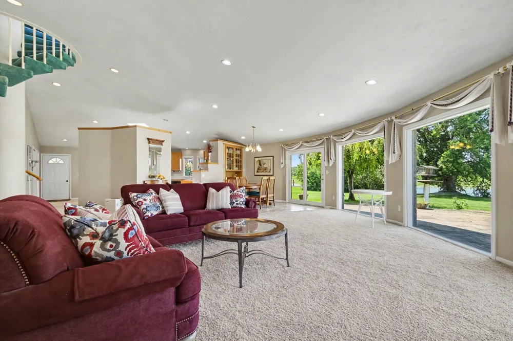 14418 Ott Lane Grand Haven, MI 49417