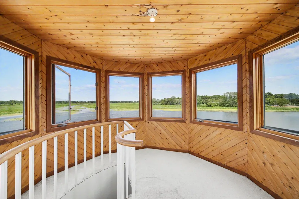 14418 Ott Lane Grand Haven, MI 49417