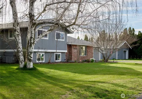 3115 Brisbane Dr