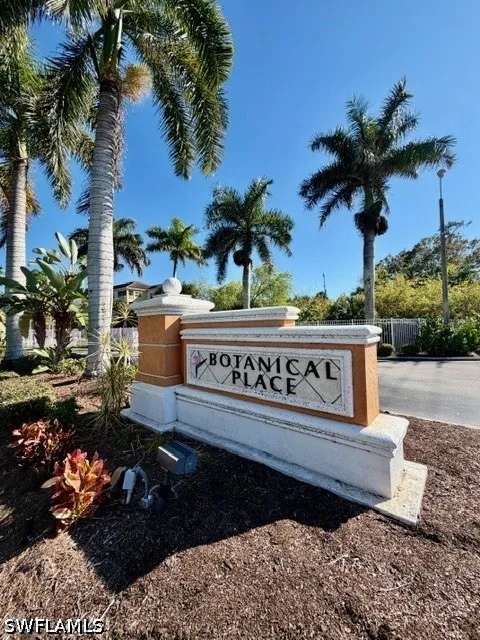 Botanical Place Circle #3