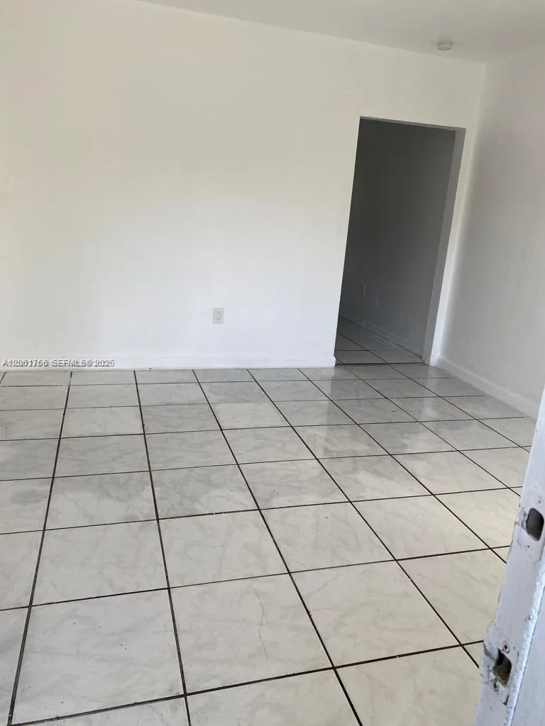 2181 NW 91st St #A Miami, FL 33147