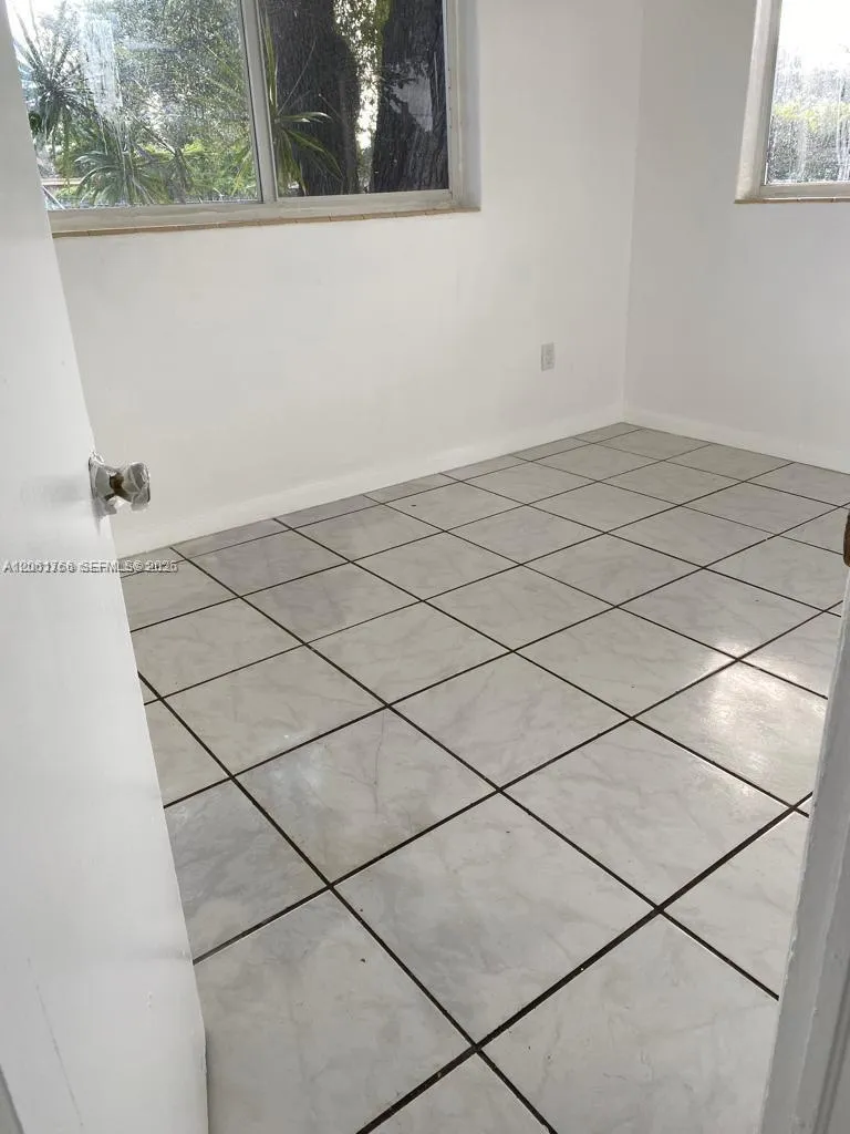 2181 NW 91st St #A Miami, FL 33147