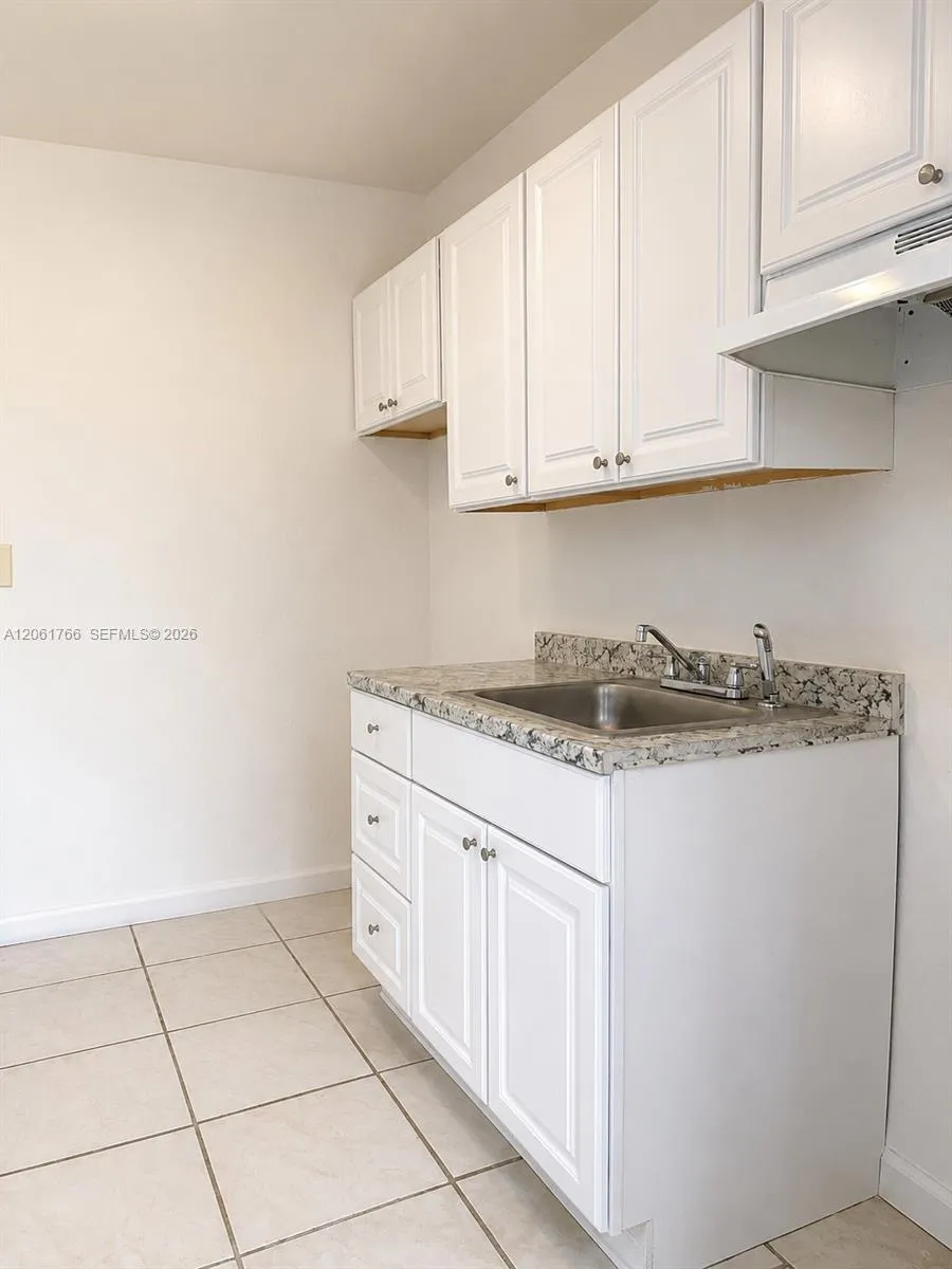 2181 NW 91st St #A Miami, FL 33147