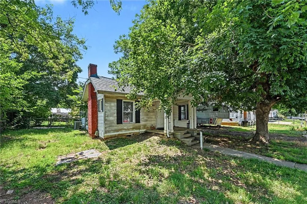 120 1st Street Haw River, NC 27258