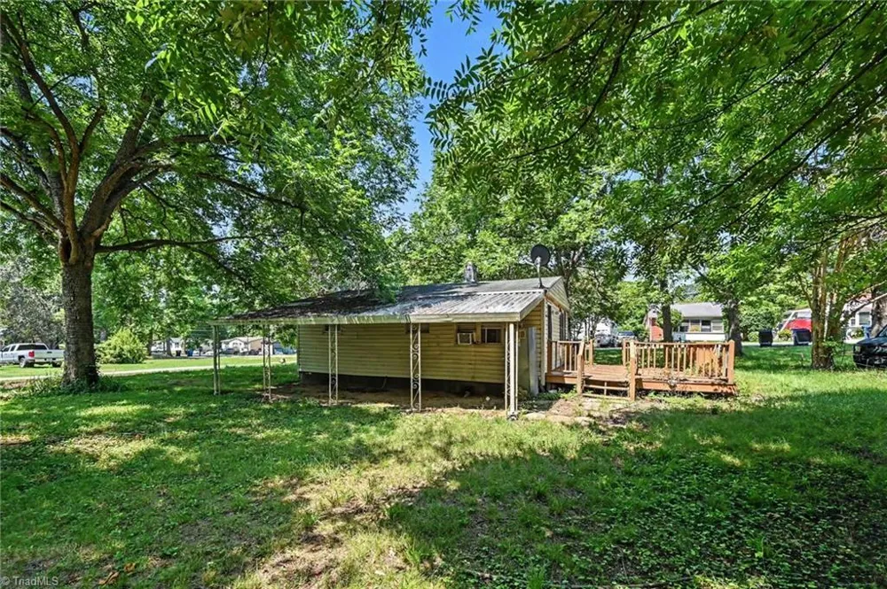 120 1st Street Haw River, NC 27258