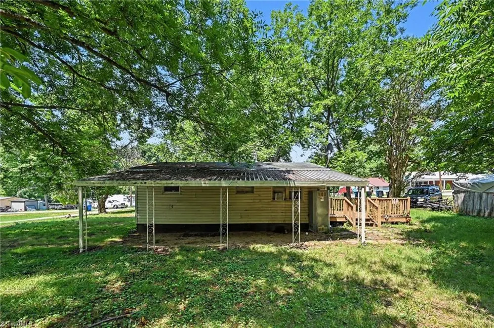 120 1st Street Haw River, NC 27258