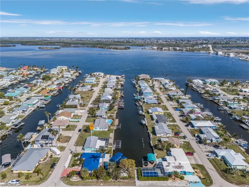2709 Clyde Street Matlacha, FL 33993