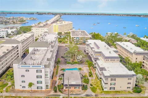 147 BLUFF VIEW DRIVE #304