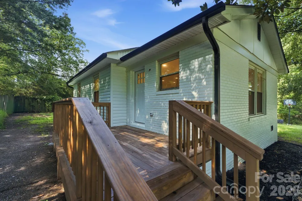 45680 Blackhawk Lane New London, NC 28127