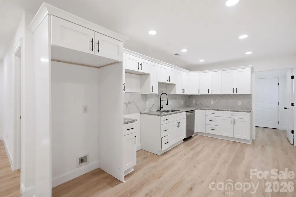 45680 Blackhawk Lane New London, NC 28127