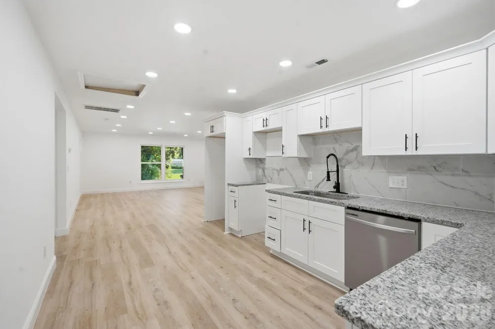 45680 Blackhawk Lane New London, NC 28127