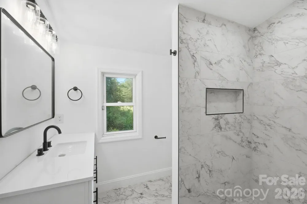 45680 Blackhawk Lane New London, NC 28127