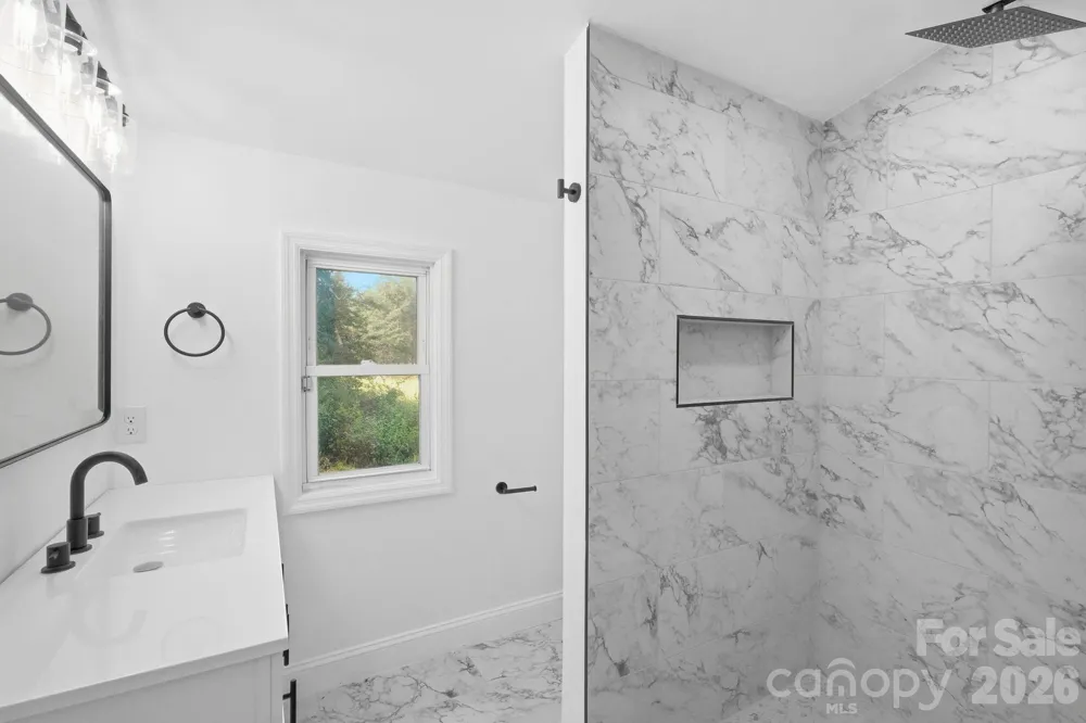 45680 Blackhawk Lane New London, NC 28127