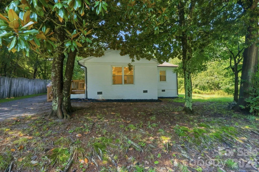 45680 Blackhawk Lane New London, NC 28127