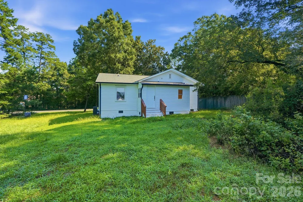 45680 Blackhawk Lane New London, NC 28127
