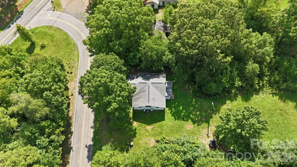 45680 Blackhawk Lane New London, NC 28127