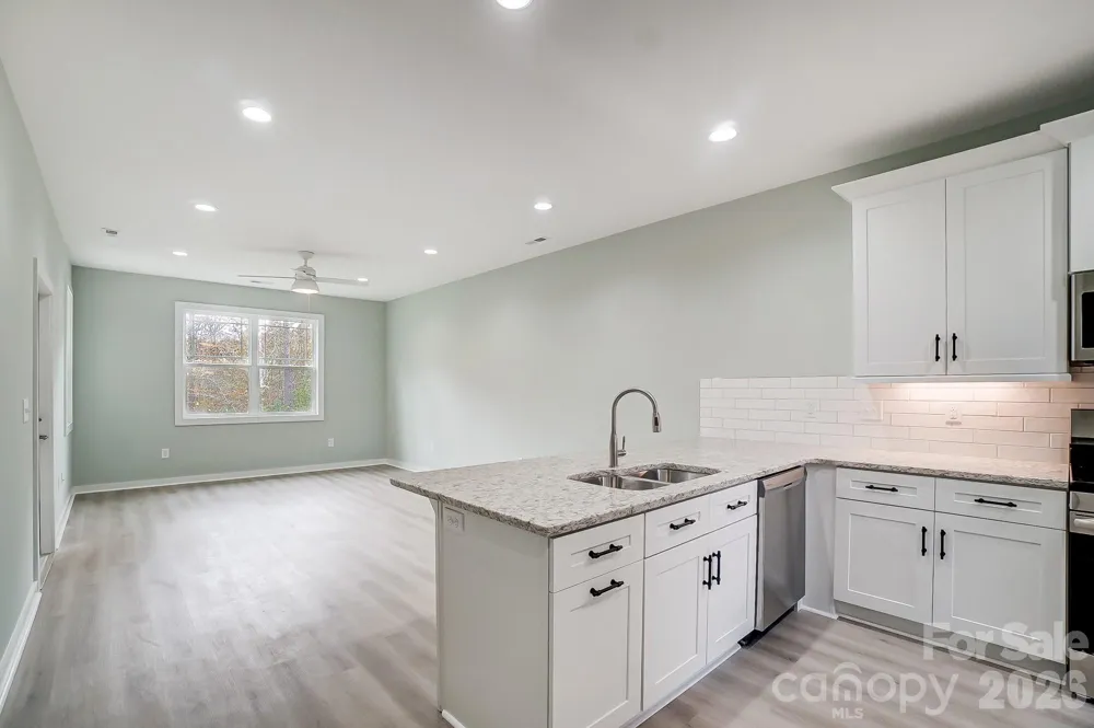 2866 15th Avenue Place SE Hickory, NC 28602