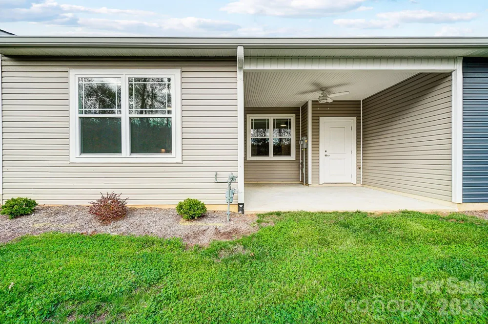 2866 15th Avenue Place SE Hickory, NC 28602