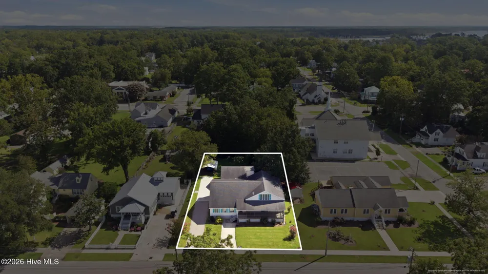 463 E Water Street Belhaven, NC 27810