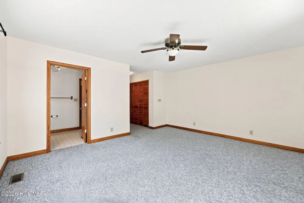 463 E Water Street Belhaven, NC 27810
