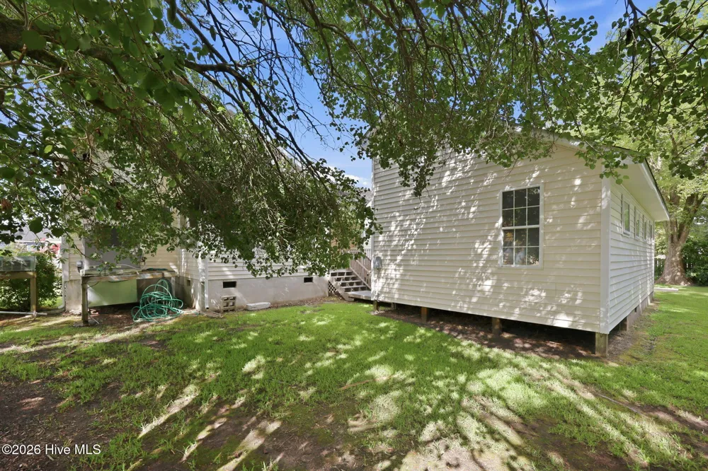 463 E Water Street Belhaven, NC 27810