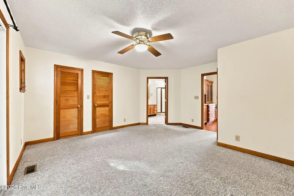 463 E Water Street Belhaven, NC 27810