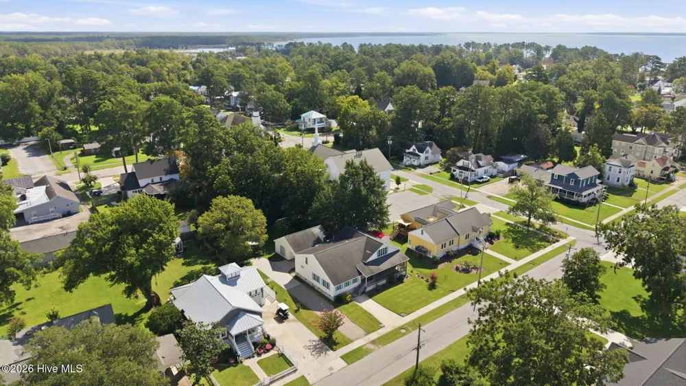 463 E Water Street Belhaven, NC 27810