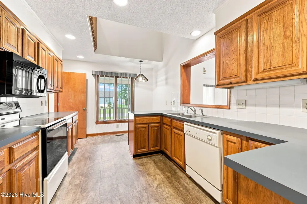 463 E Water Street Belhaven, NC 27810