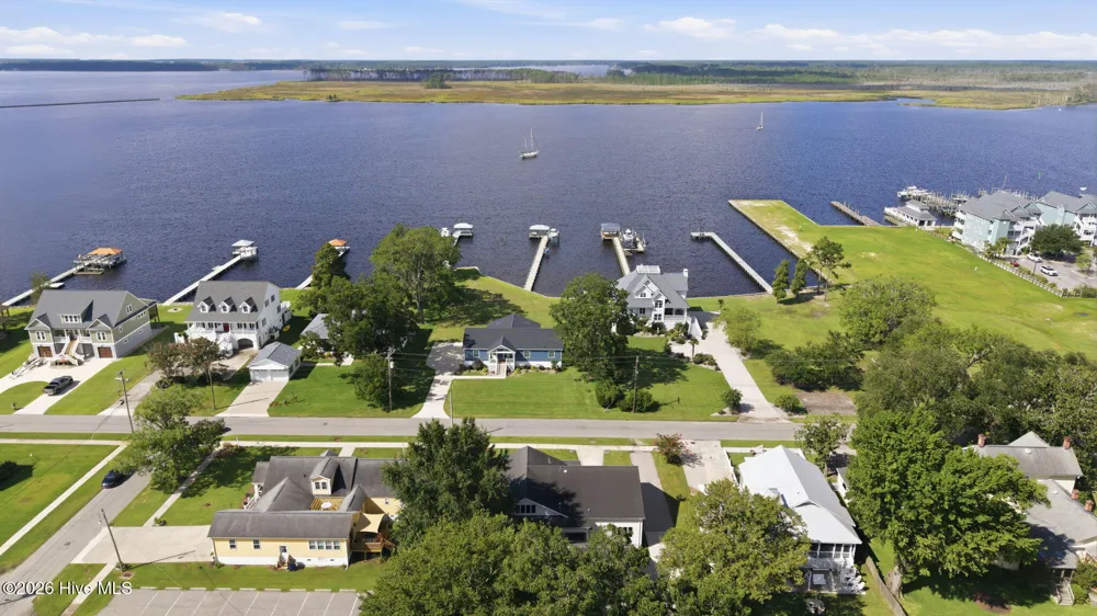 463 E Water Street Belhaven, NC 27810