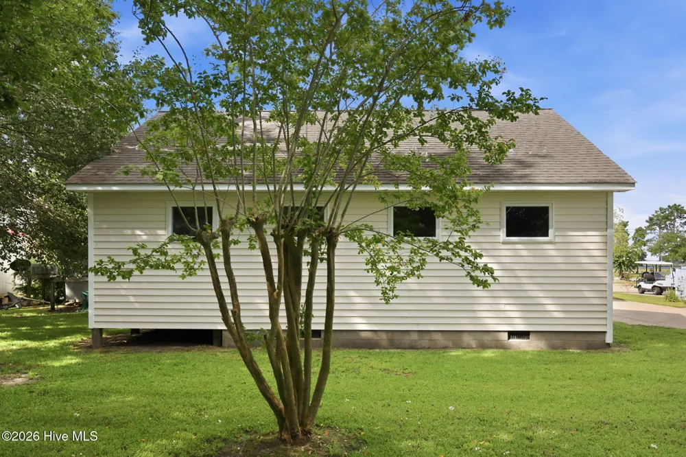 463 E Water Street Belhaven, NC 27810