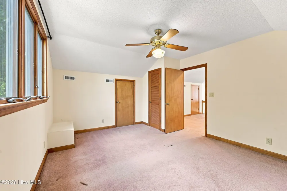463 E Water Street Belhaven, NC 27810