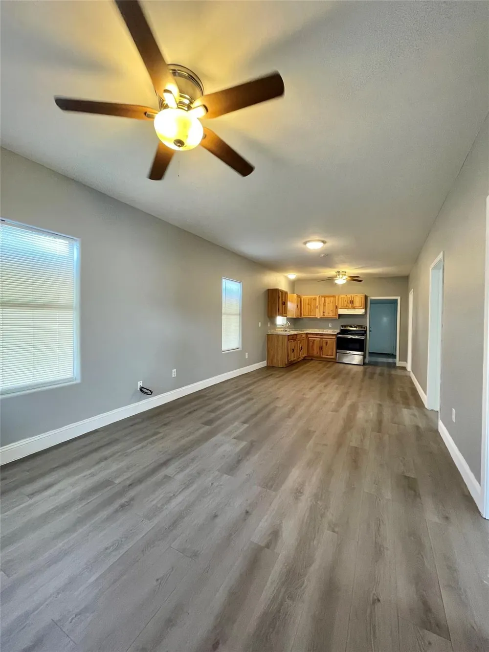 1014 W 4th Street Freeport, TX 77541