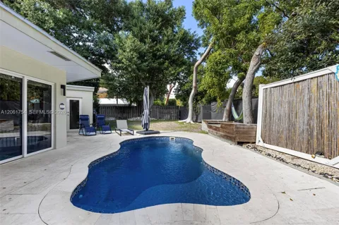 157 Navajo St