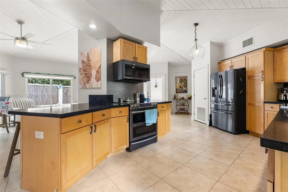 157 Navajo St Tavernier, FL 33070