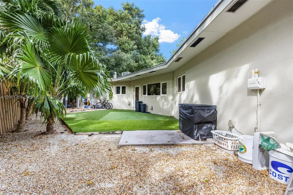 157 Navajo St Tavernier, FL 33070