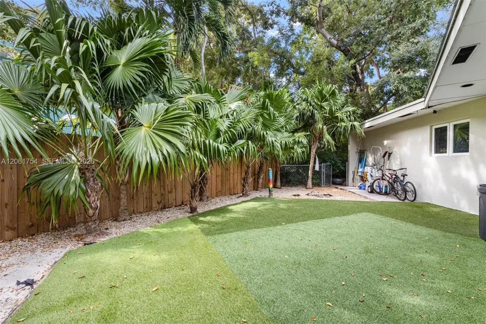157 Navajo St Tavernier, FL 33070
