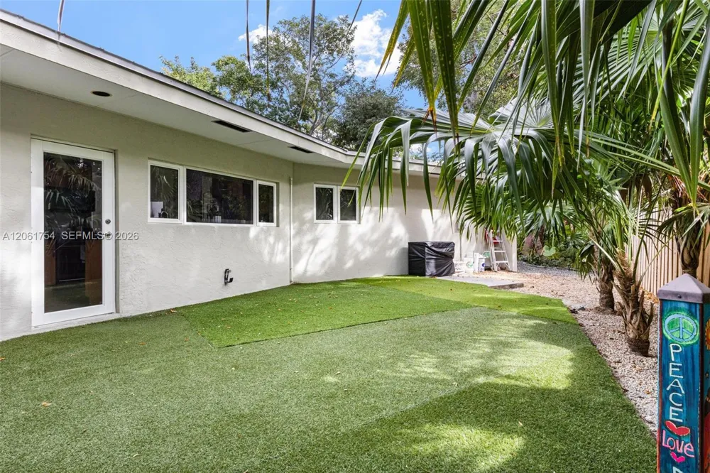 157 Navajo St Tavernier, FL 33070