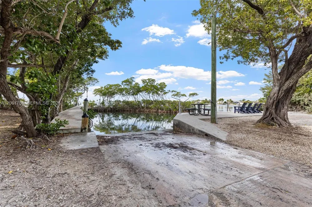 157 Navajo St Tavernier, FL 33070
