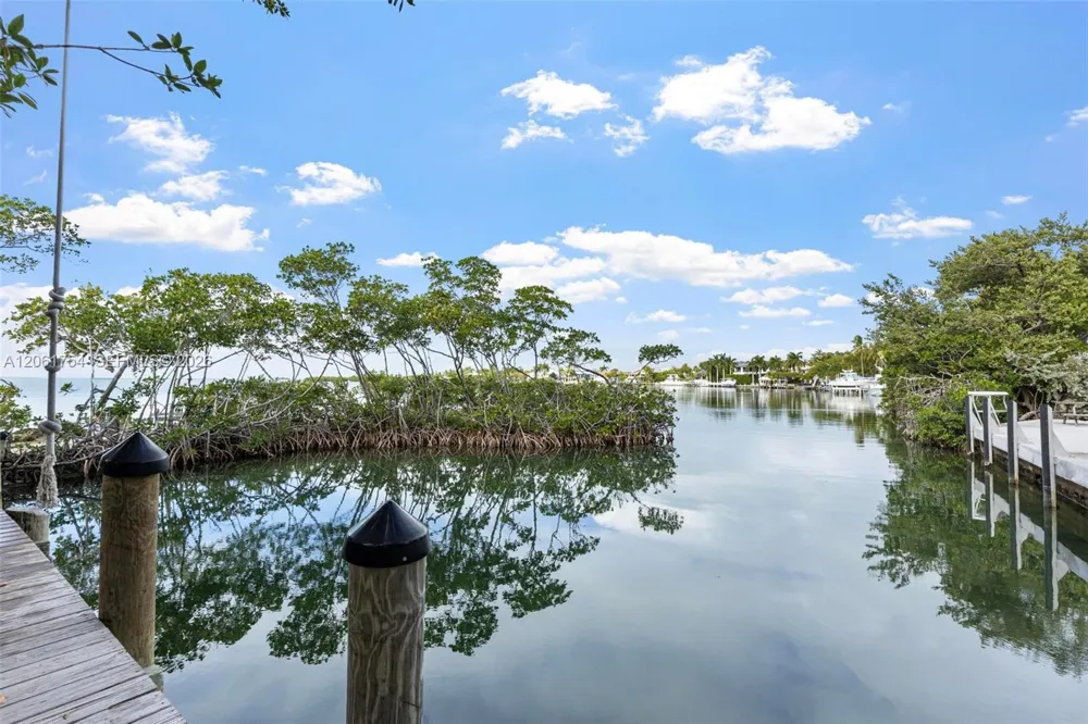 157 Navajo St Tavernier, FL 33070