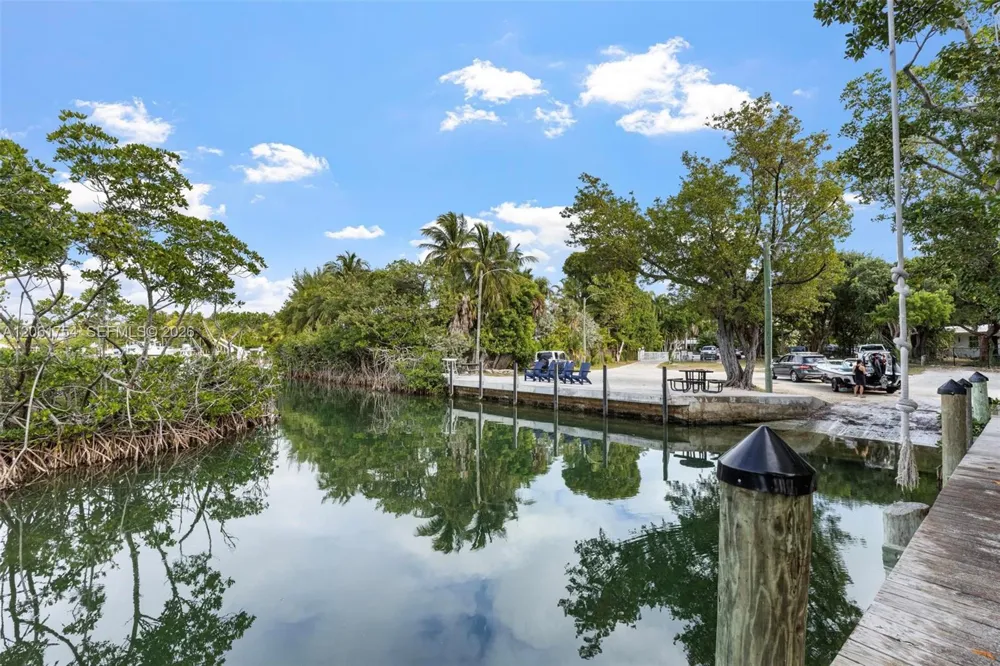157 Navajo St Tavernier, FL 33070