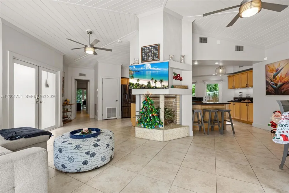157 Navajo St Tavernier, FL 33070